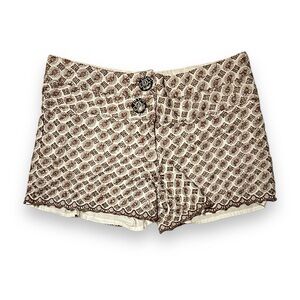Emphasis | Lace-Lined Boho Bohemian Shorts w/ Beautiful Wood Buttons | Sz: 0